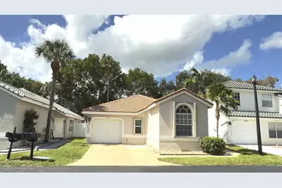 10331  Coventry Ct, Boca Raton, FL 33428 - Photo 1