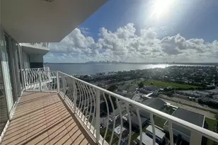 7601 E Treasure Dr, North Bay Village, FL 33141 - Photo 1