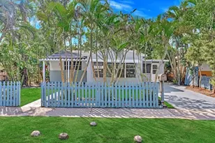 253 SW 7th St, Dania Beach, FL 33004 - Photo 1