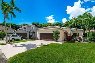 1249 SW 46th Way, Deerfield Beach, FL 33442 - Photo 1