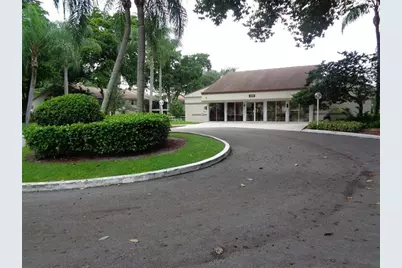715  Gardens Dr, Unit #102, Pompano Beach, FL 33069 - Photo 1