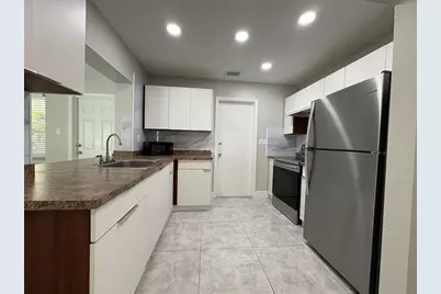 6712 NW 60th Street, Tamarac, FL 33321 - Photo 1