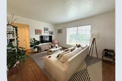 617 SW 11th St, Miami, FL 33129 - Photo 1