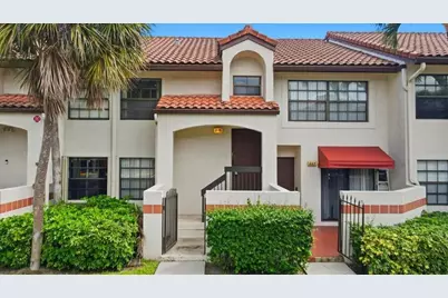 208  Lincoln Ct, Unit #208, Deerfield Beach, FL 33442 - Photo 1