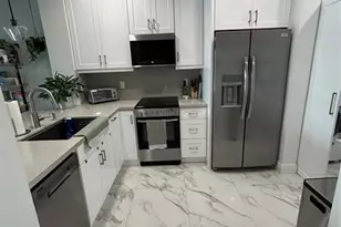 711 SW 122nd Ave, Pembroke Pines, FL 33025 - Photo 1