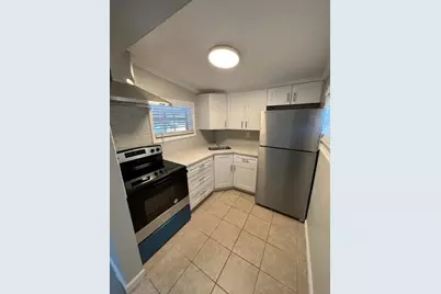 3205 NE 9th St, Unit #4, Pompano Beach, FL 33062 - Photo 1