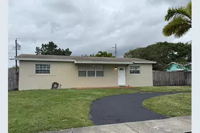 330 N 65th Way, Hollywood, FL 33024 - Photo 1