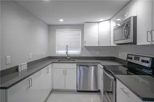 640 NE 7th Ave, Fort Lauderdale, FL 33304 - Photo 1