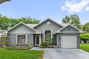 1600 SW 87th Ave, Pembroke Pines, FL 33025 - Photo 1