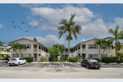 2130 NE 42nd Ct, Unit #1, Lighthouse Point, FL 33064 - Photo 1