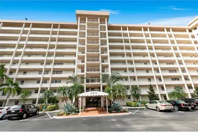 575  Oaks Ln, Pompano Beach, FL 33069 - Photo 1