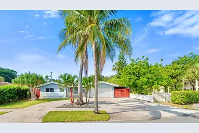 209 SE 1st Ter, Pompano Beach, FL 33060 - Photo 1