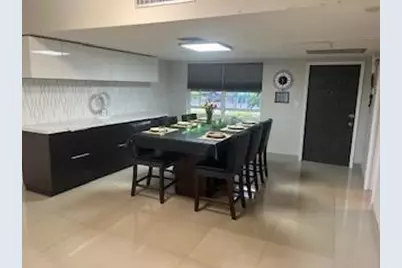 565  Oaks Ln, Unit #103, Pompano Beach, FL 33069 - Photo 17