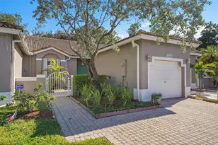 2300 E Aragon Blvd, Sunrise, FL 33313 - Photo 1