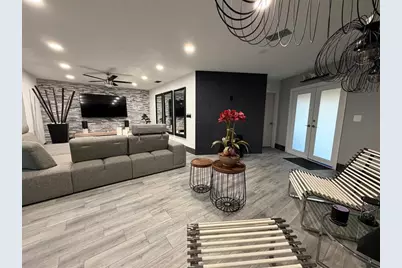 11240 NW 43rd St, Coral Springs, FL 33065 - Photo 1