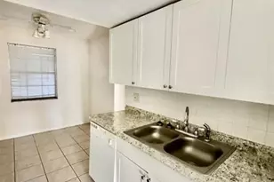 680 Tennis Club Dr, Fort Lauderdale, FL 33311 - Photo 1