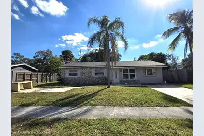 364 NW 2nd Ct, Deerfield Beach, FL 33441 - Photo 1