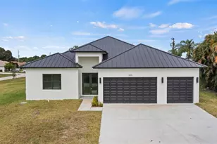 623 SE Dean Terrace, Port Saint Lucie, FL 34984 - Photo 1