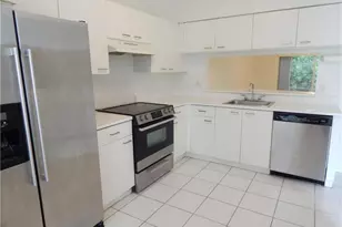 9914 NW 56th Pl, Coral Springs, FL 33076 - Photo 5