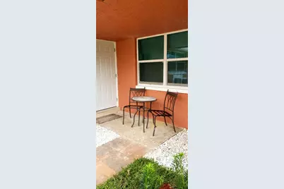 2710 NW 26th St, Unit #3, Fort Lauderdale, FL 33311 - Photo 1