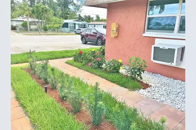 2710 NW 26th St, Unit #2, Fort Lauderdale, FL 33311 - Photo 1