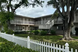 344 SE 11th Ave, Pompano Beach, FL 33060 - Photo 1