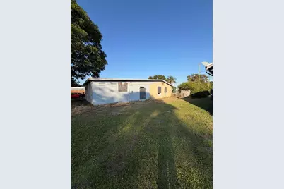 107 S 23rd St, Fort Pierce, FL 34950 - Photo 1