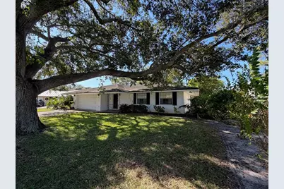 1325  40th Avenue, Vero Beach, FL 32960 - Photo 1