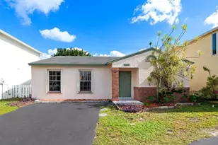 14106 Langley Pl, Davie, FL 33325 - Photo 1