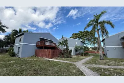 10  Crossings Cir, Unit #G, Boynton Beach, FL 33435 - Photo 1