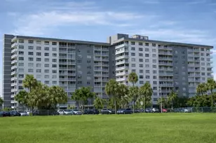 3800 Hillcrest Dr, Hollywood, FL 33021 - Photo 1