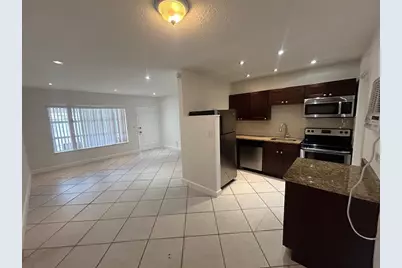 408 NE 7th Ave, Unit #15, Fort Lauderdale, FL 33301 - Photo 1