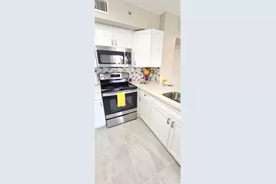 7904  Sonoma Springs Cir, Unit #206, Lake Worth, FL 33463 - Photo 5