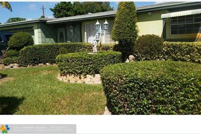 3285 NW 43rd St - Photo 1