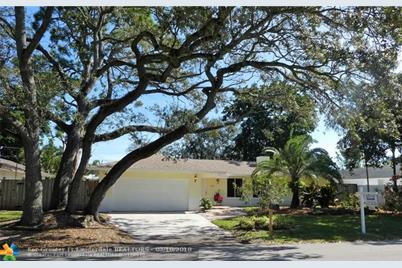 1728 SW 24th Ave - Photo 1