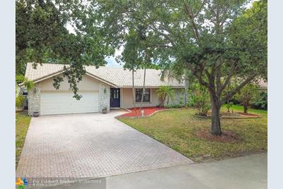 1030 NW 93rd Ave - Photo 1