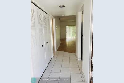 7200 NW 4th Pl, Unit #207, Margate, FL 33063 - Photo 1