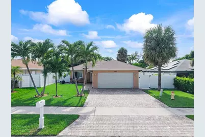 547 NE 1st Ave, Deerfield Beach, FL 33441 - Photo 1