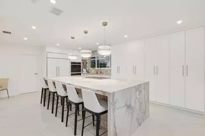 20921 NE 24th Ave, Aventura, FL 33180 - Photo 1