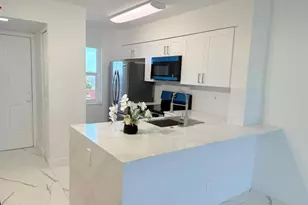 2106 S Cypress Bend Dr, Pompano Beach, FL 33069 - Photo 1