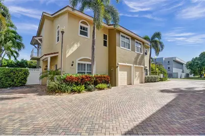 1249 NE 32nd St, Oakland Park, FL 33334 - Photo 1