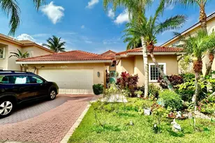 16271 La Costa Dr, Weston, FL 33326 - Photo 1
