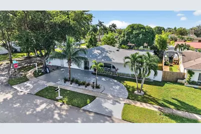 8800 NW 5th St, Pembroke Pines, FL 33024 - Photo 1