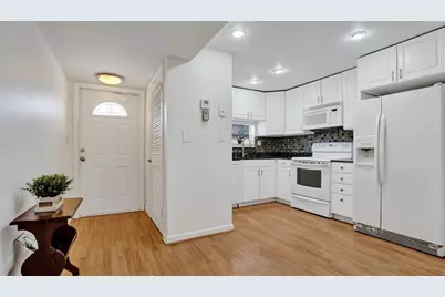 681 S Hollybrook Dr, Unit #203, Pembroke Pines, FL 33025 - Photo 1