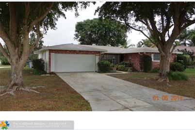 5321 NW 76th Pl - Photo 1