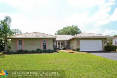 10328 NW 16th Ct - Photo 1