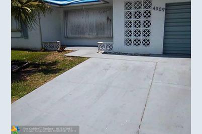 4909 NW 48th Ave - Photo 1