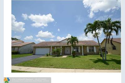 13519 NW 10th St - Photo 1