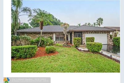 10677 NW 6th Ct - Photo 1