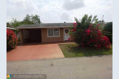 4928 NW 48th Ave - Photo 1